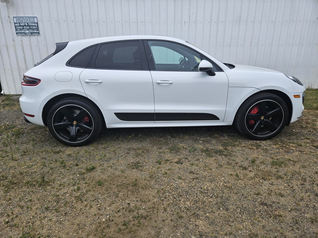 2015 Porsche Macan