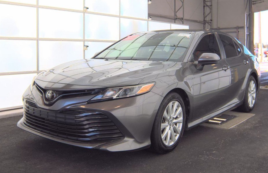 2019 TOYOTA CAMRY