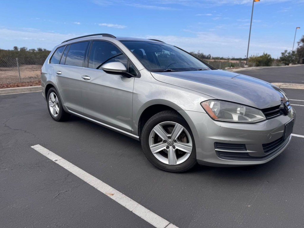 2015 Volkswagen Golf SportWagen