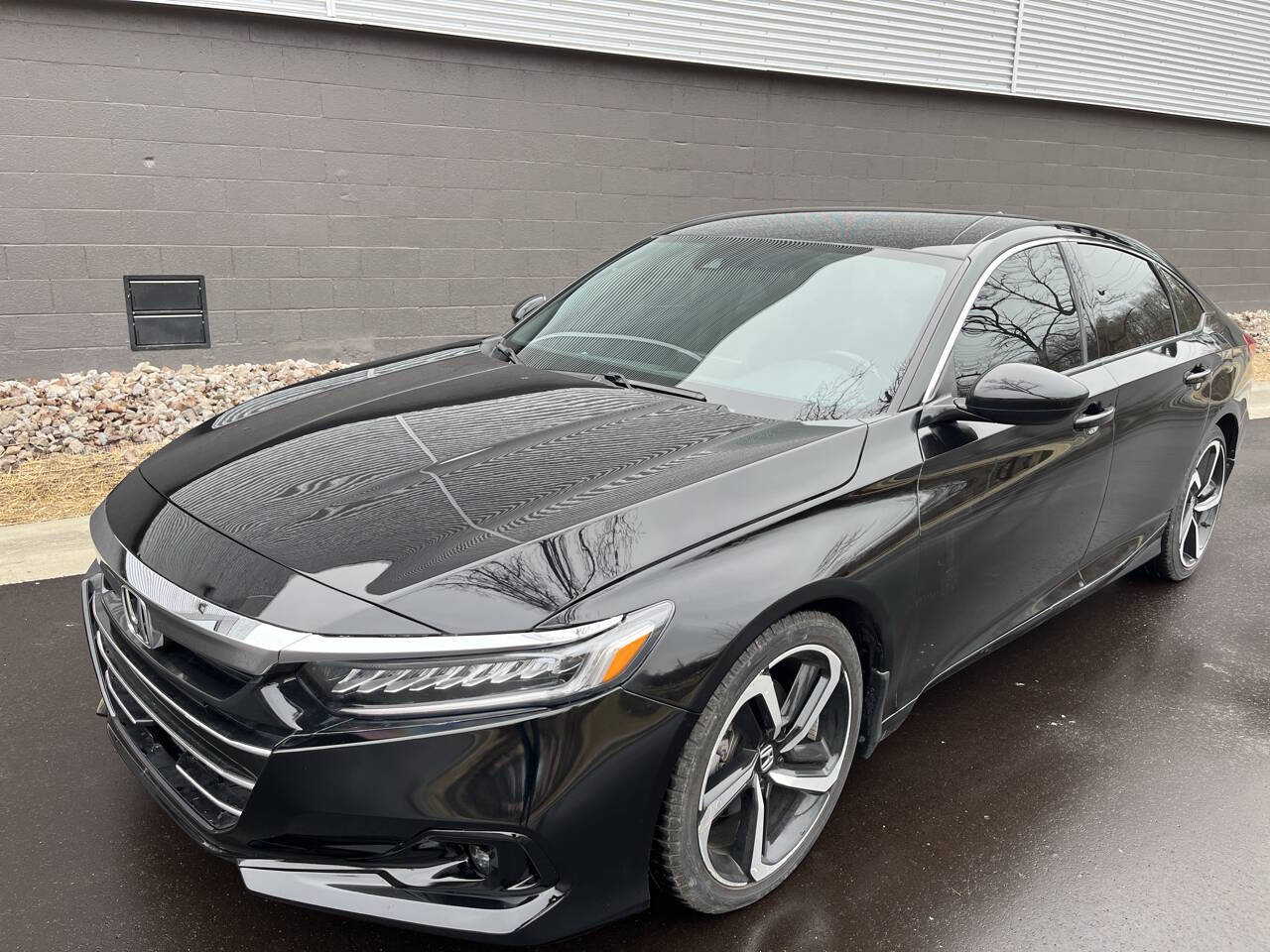 2021 Honda Accord Sport photo 2