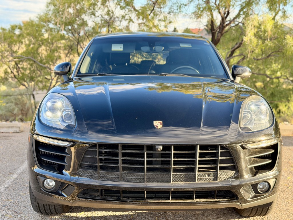 2016 Porsche Macan