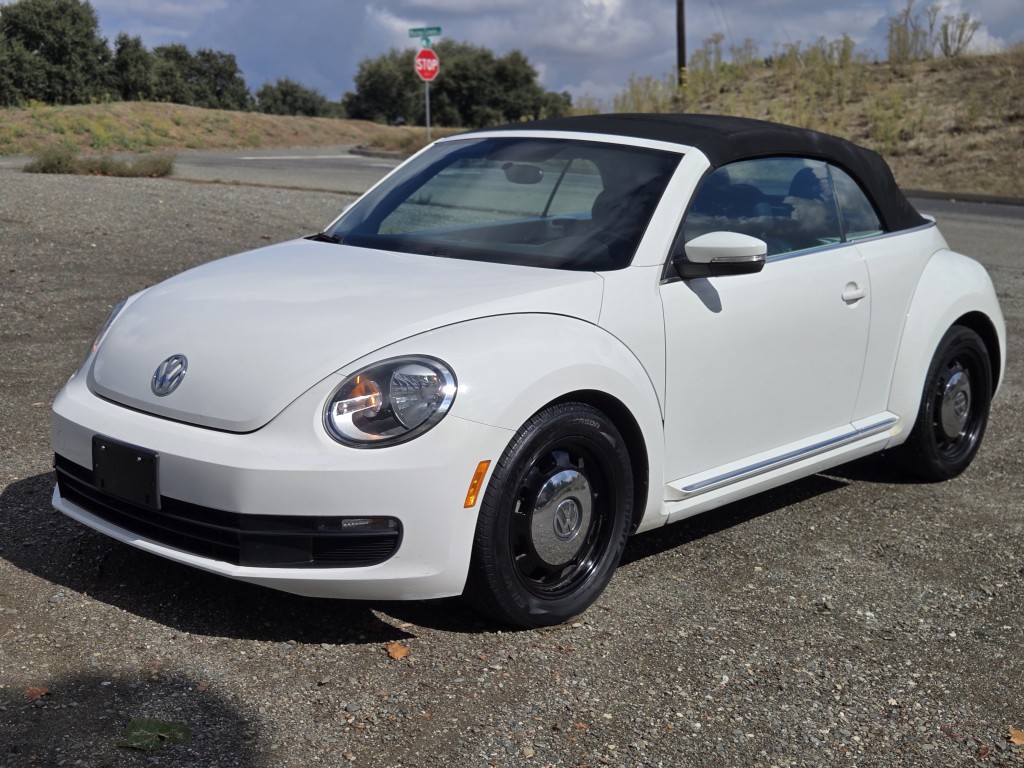 2013 Volkswagen Beetle Convertible