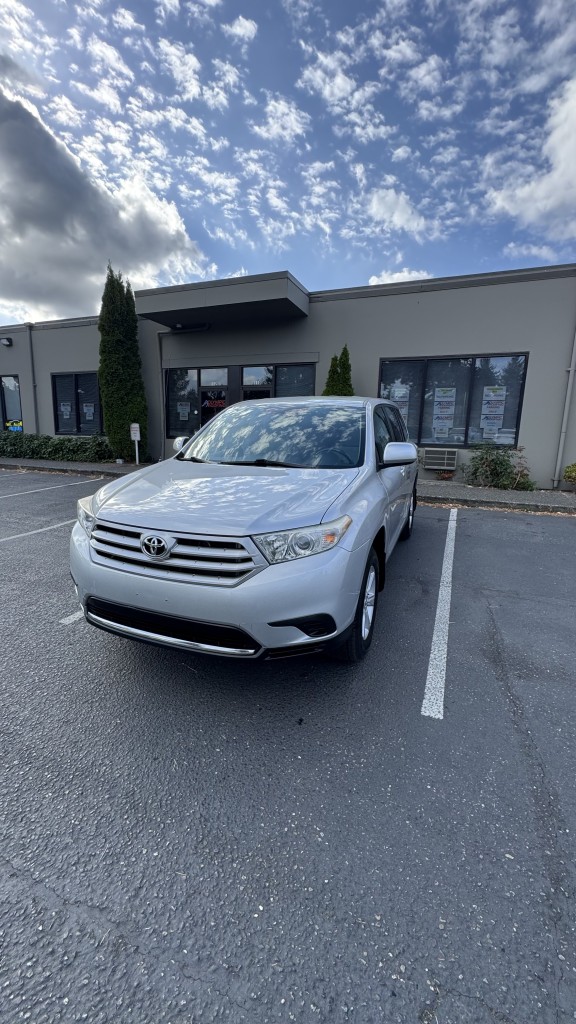 2011 Toyota Highlander Base