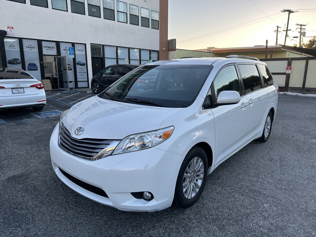 2016 Toyota Sienna