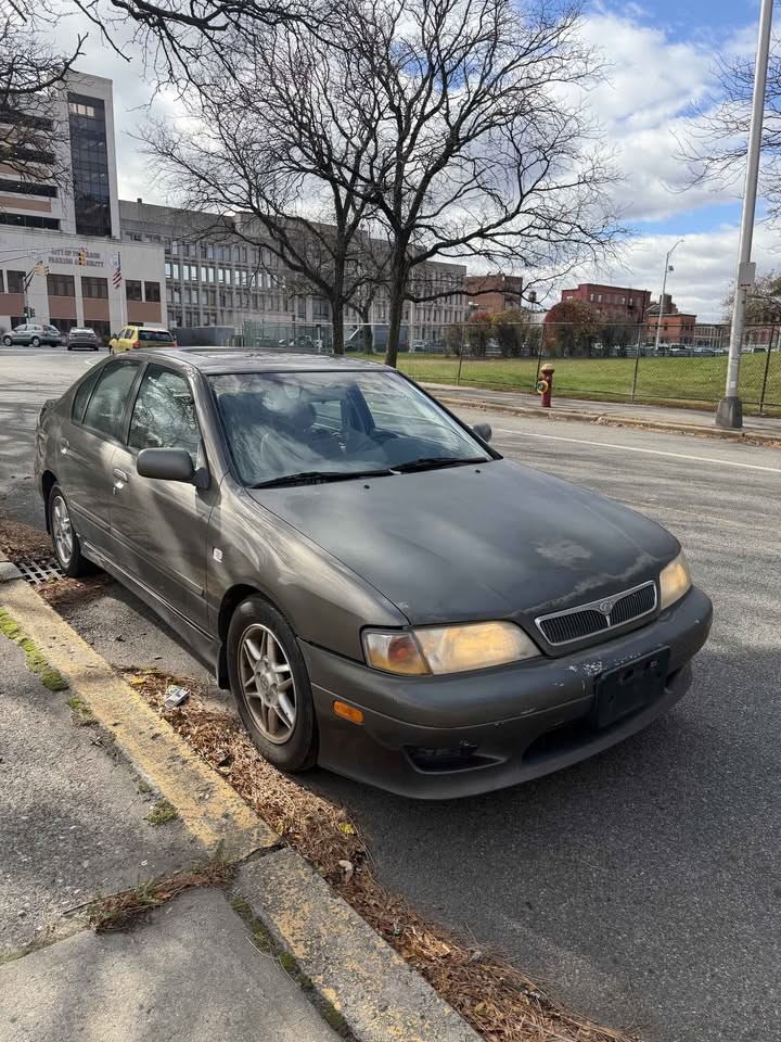 2002 Infiniti G20
