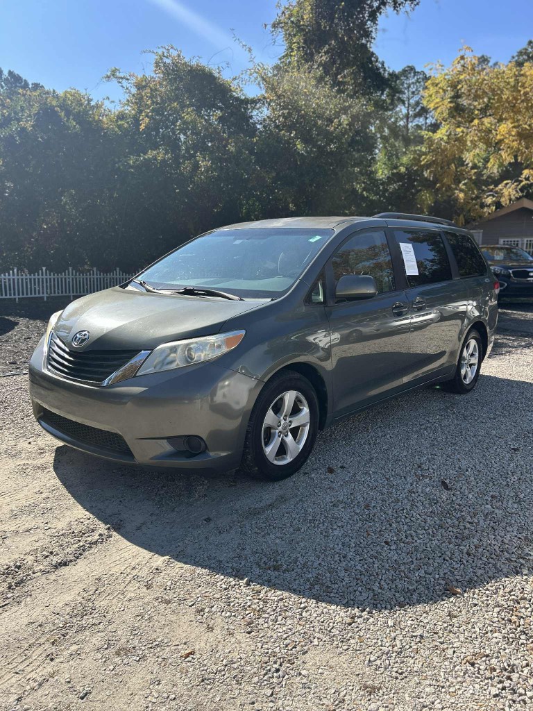 2011 Toyota Sienna