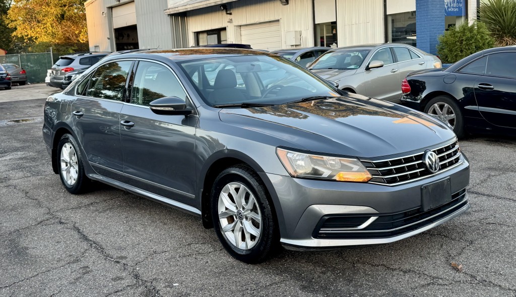 2017 Volkswagen Passat