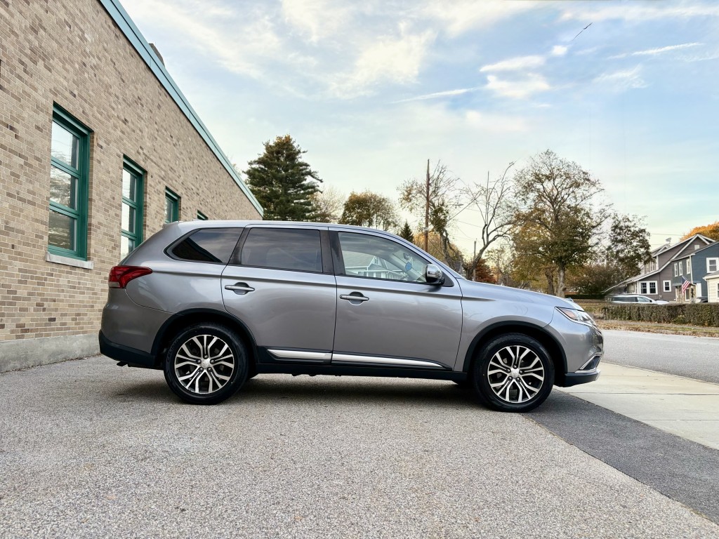 2017 Mitsubishi Outlander