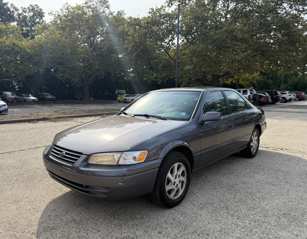 1999 TOYOTA Camry