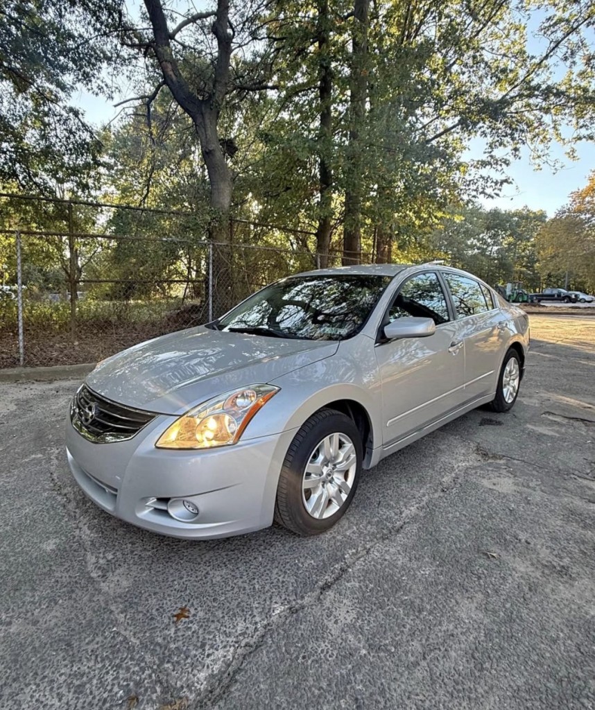 2011 NISSAN Altima