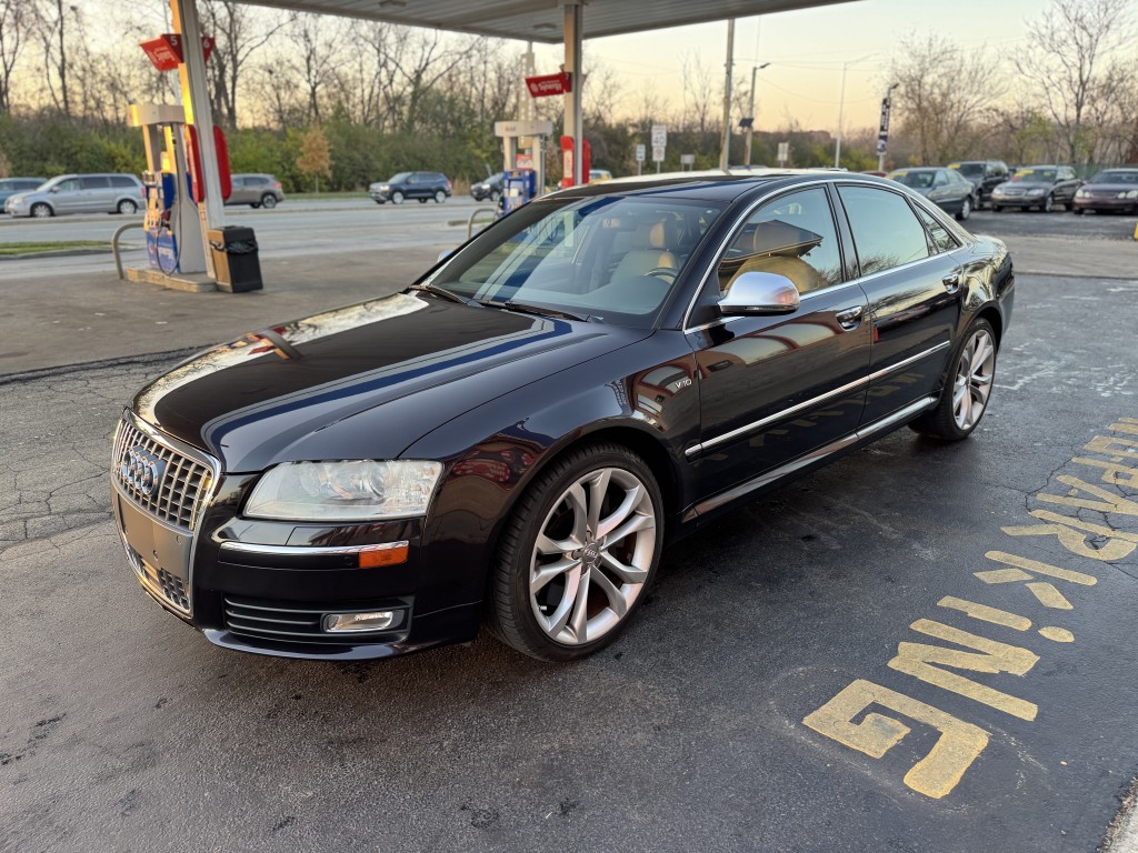 2009 Audi S8