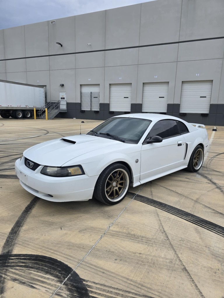 2004 Ford Mustang