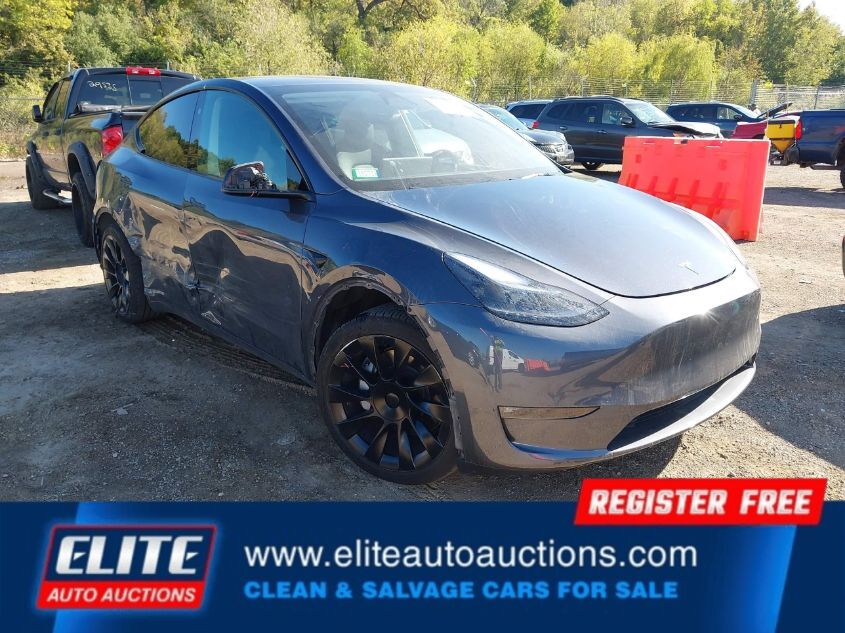 2023 TESLA MODEL Y