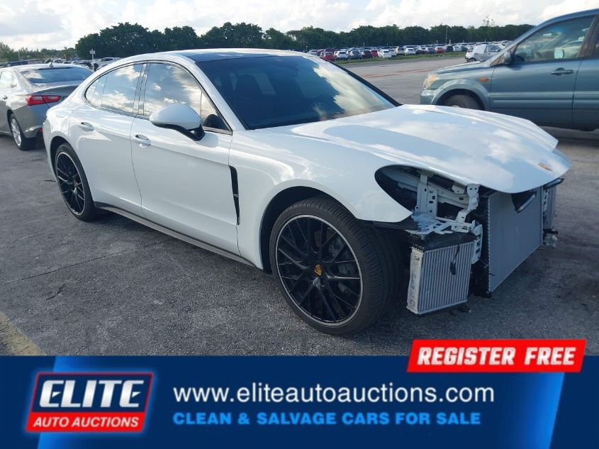 2020 PORSCHE PANAMERA