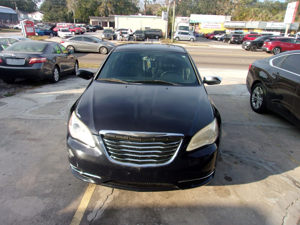 2011 Chrysler 200 Limited