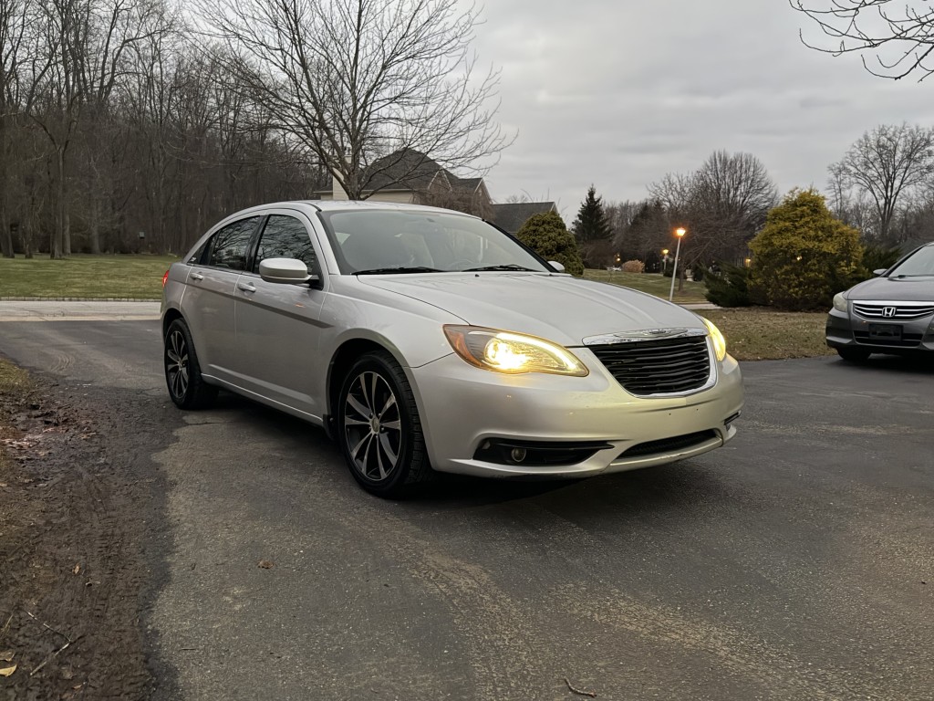 2012 Chrysler 200