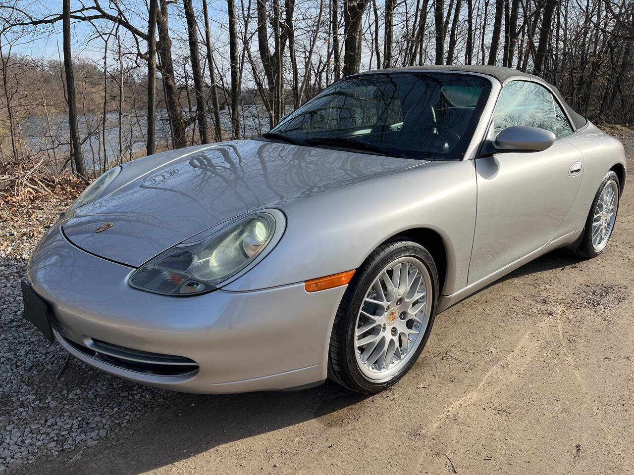 2001 Porsche 911 Cabriolet photo 2