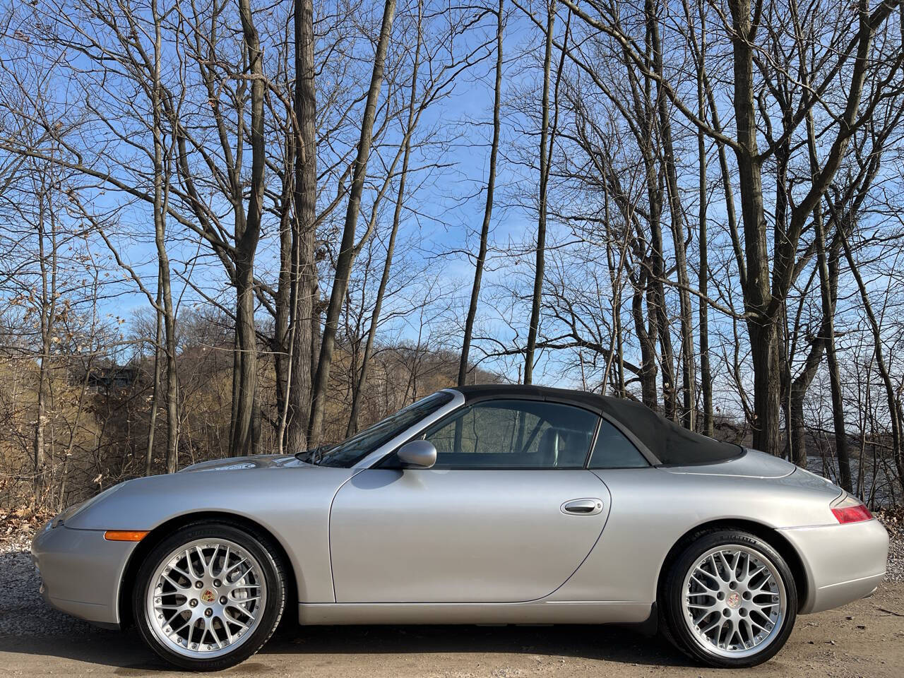 2001 Porsche 911 Cabriolet photo 4