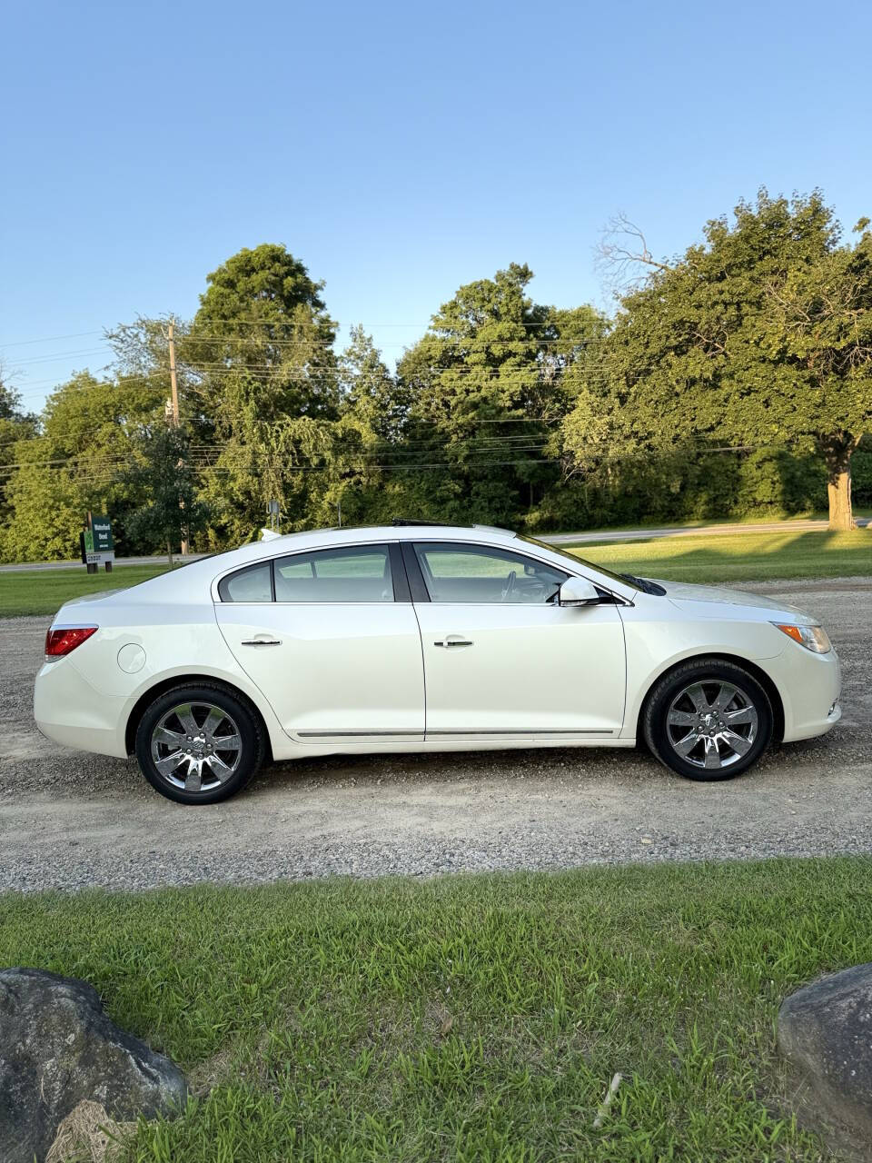 2012 Buick LaCrosse Premium photo 4