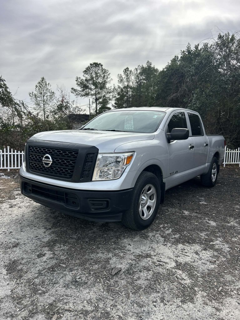 2017 Nissan Titan