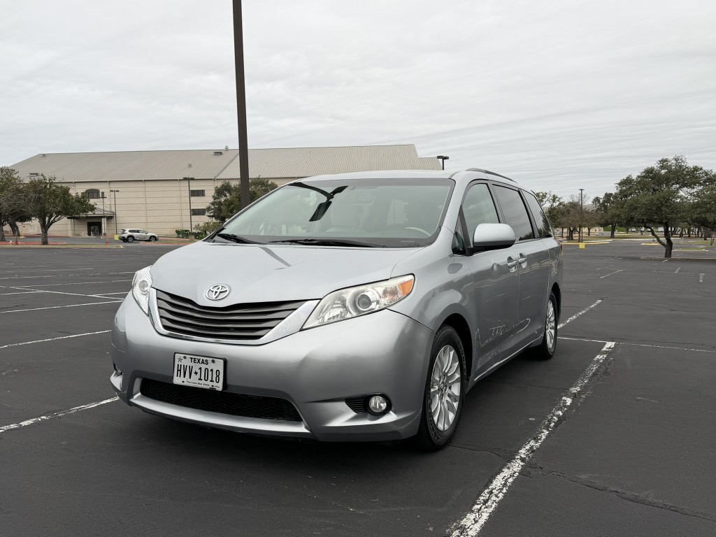 2014 Toyota Sienna