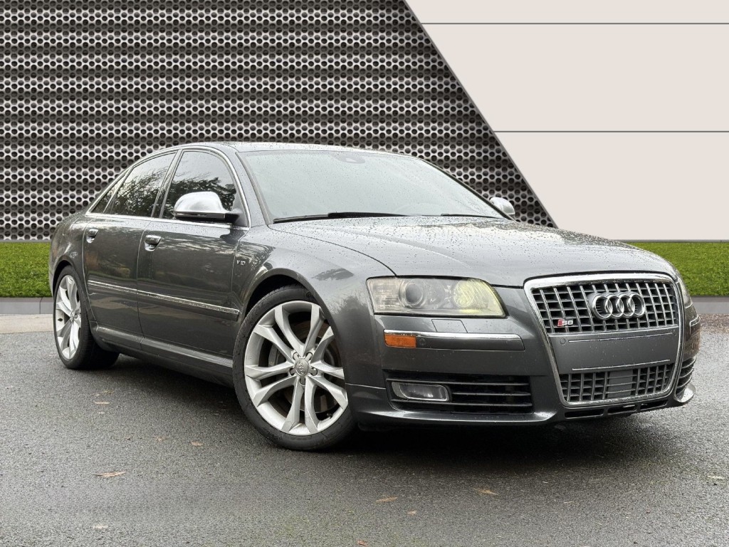 2009 Audi S8