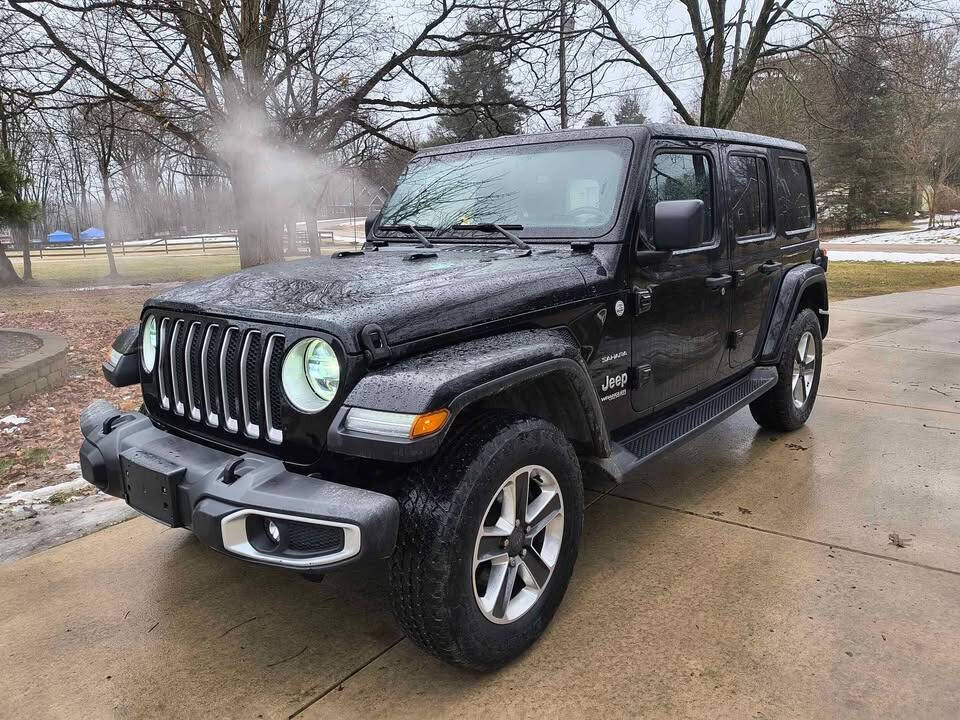 2019 Jeep Wrangler Unlimited Sahara photo 2