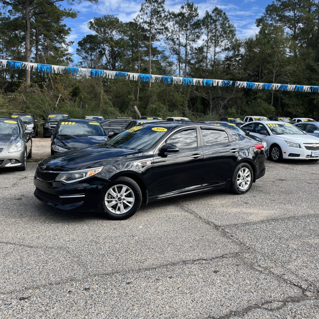 2018 Kia Optima LX's photo