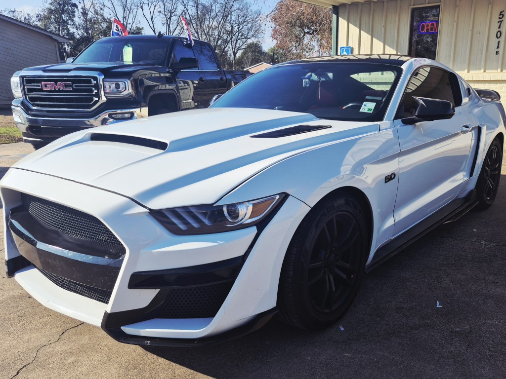 2017 Ford Mustang GT's photo