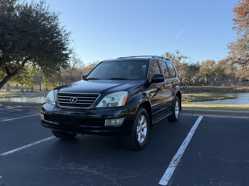 2004 Lexus GX 470's photo