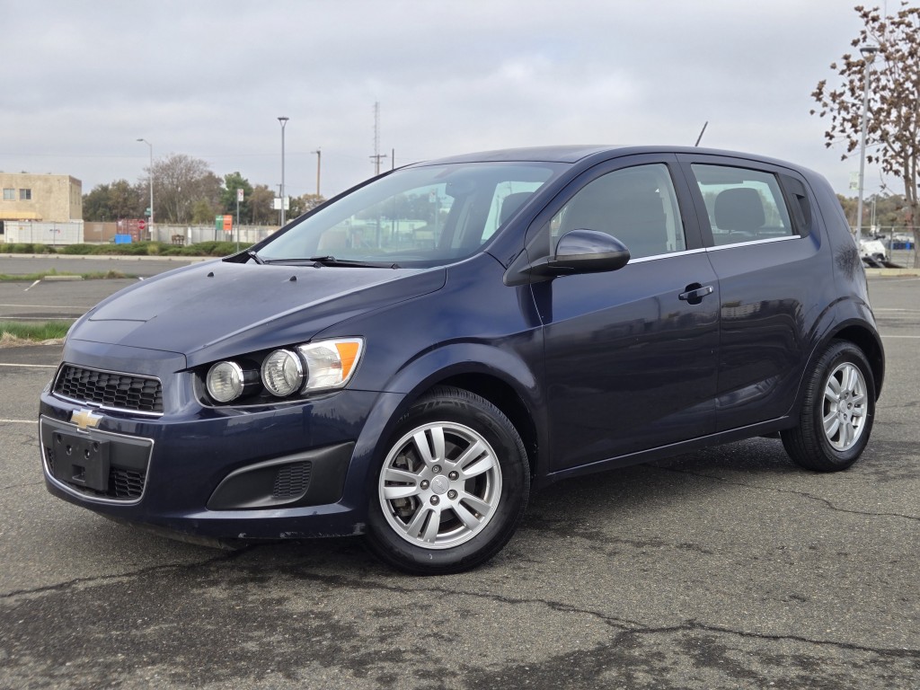 2016 Chevrolet Sonic LT's photo