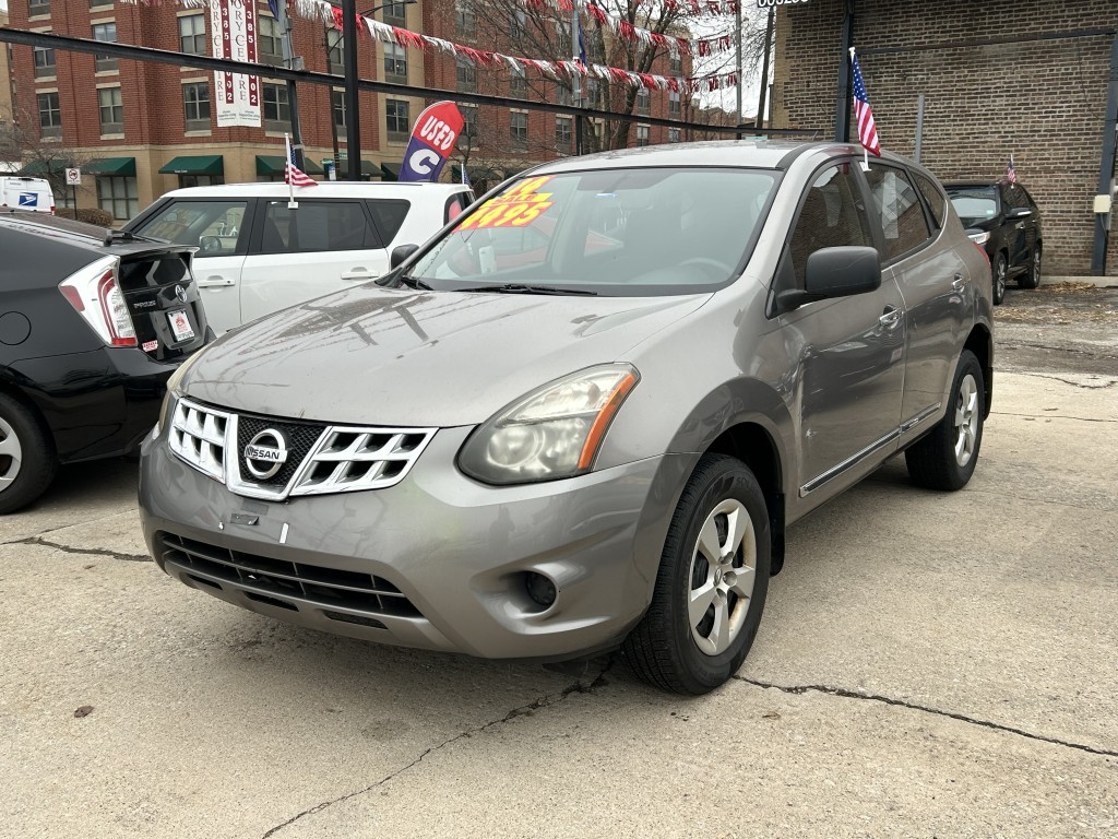 2014 Nissan Rogue Select S's photo