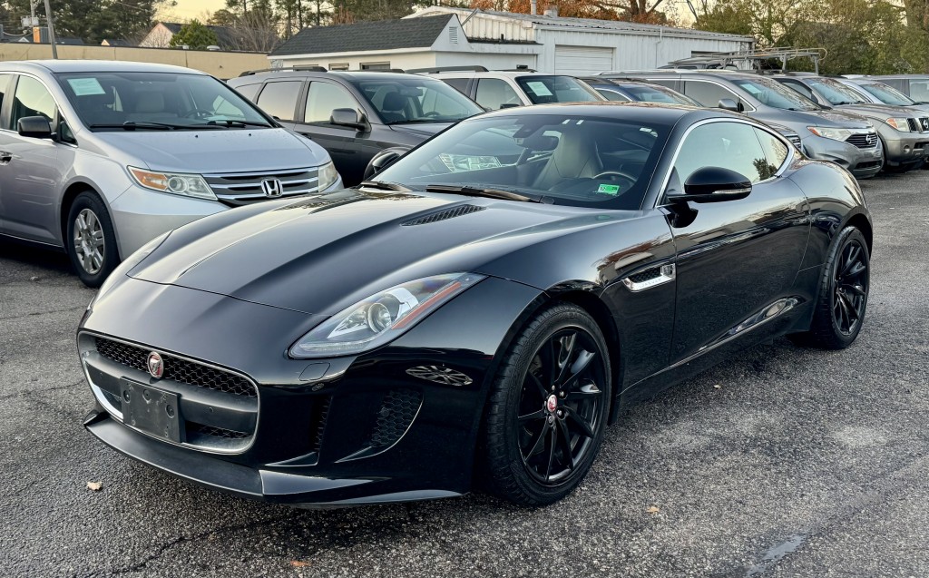 2016 Jaguar F-Type Base's photo