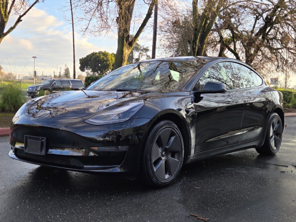 2022 Tesla Model 3 Base