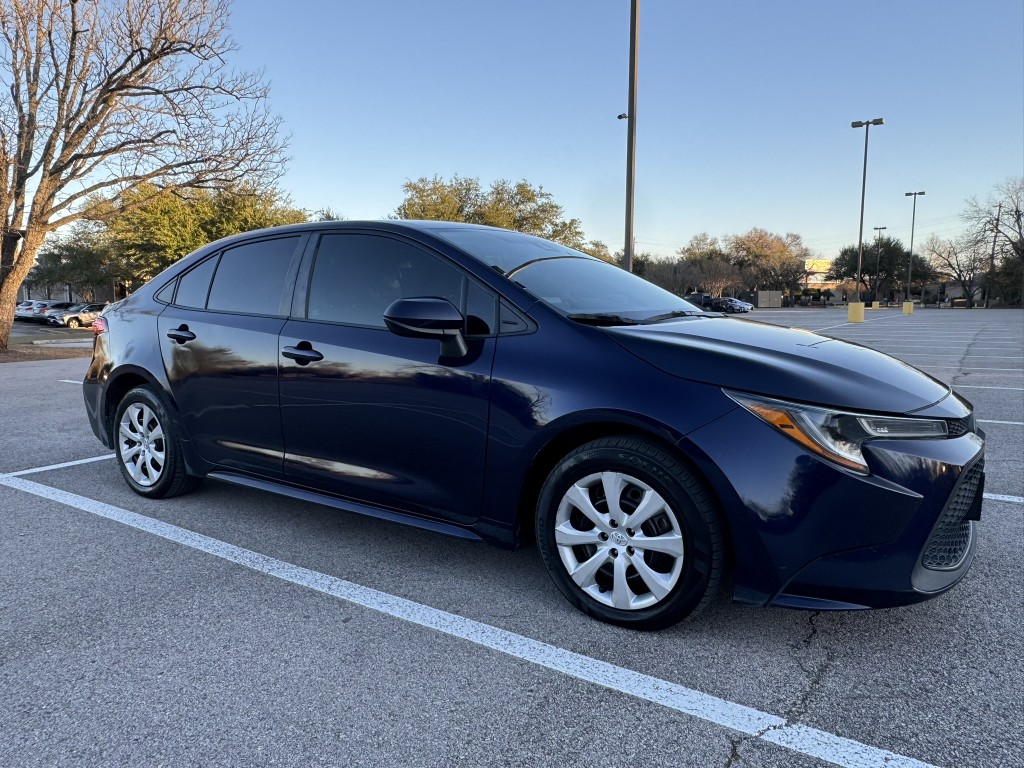 2020 Toyota Corolla LE's photo