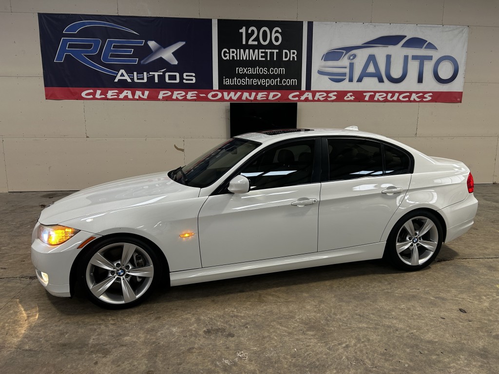 2011 BMW 3 Series 335i's photo