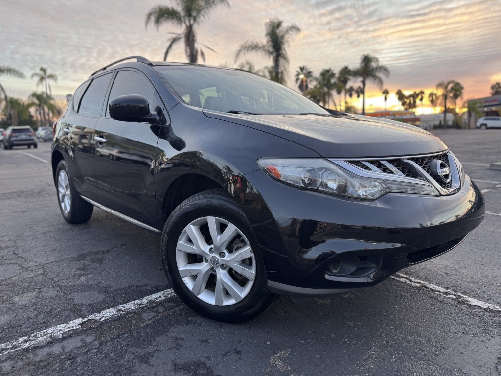 2011 Nissan Murano SL's photo