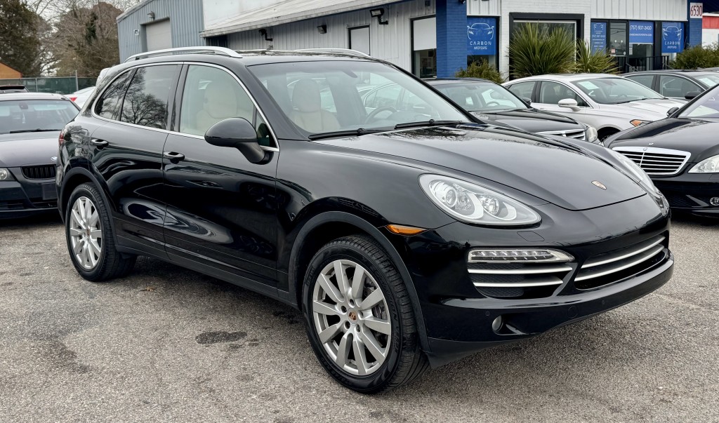 2014 Porsche Cayenne's photo