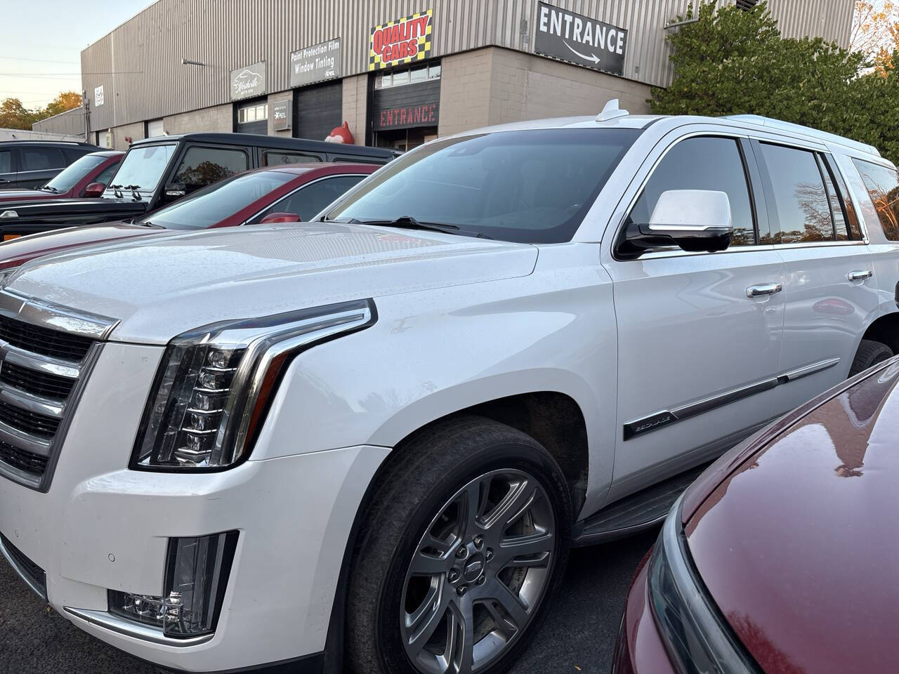 2016 Cadillac Escalade Luxury's photo