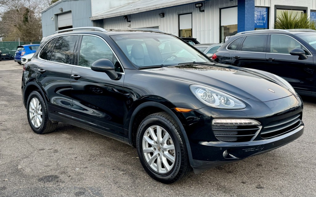2013 Porsche Cayenne Base's photo