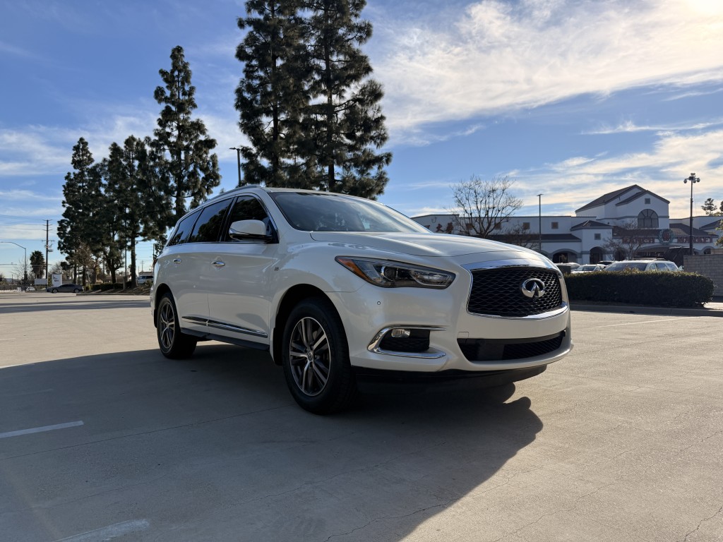 2017 INFINITI QX60 Base