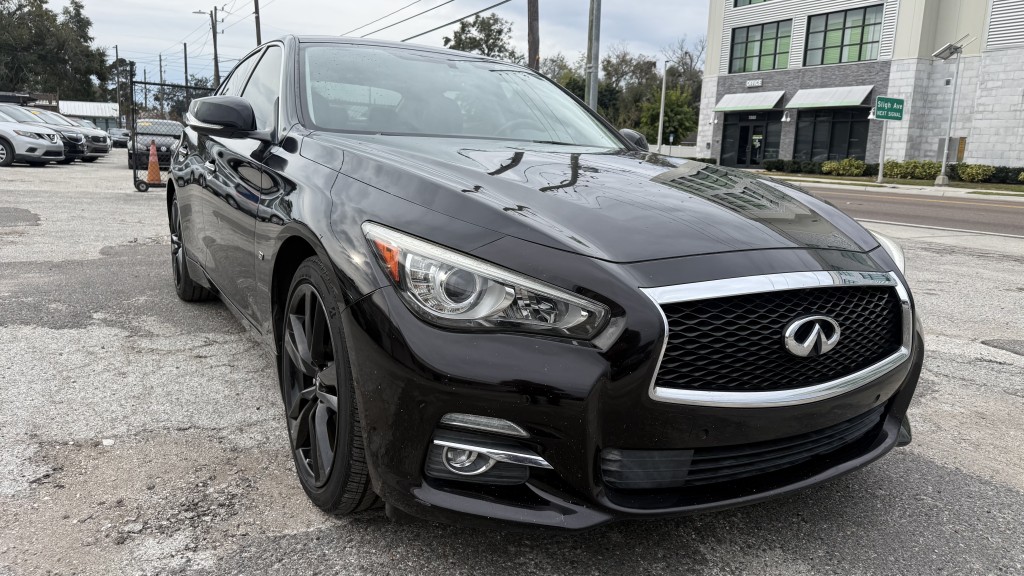 2014 Infiniti Q50