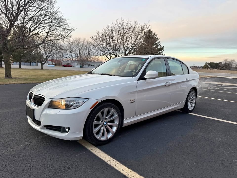 2011 BMW 3-Series