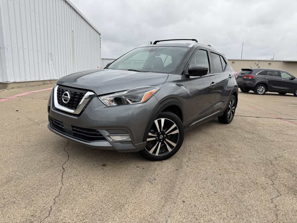 2020 Nissan Kicks SR