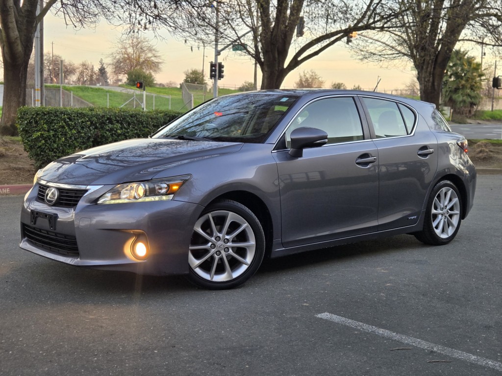 2013 Lexus CT Base