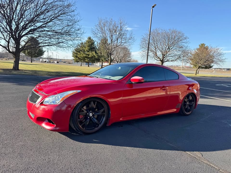 2012 Infiniti G37