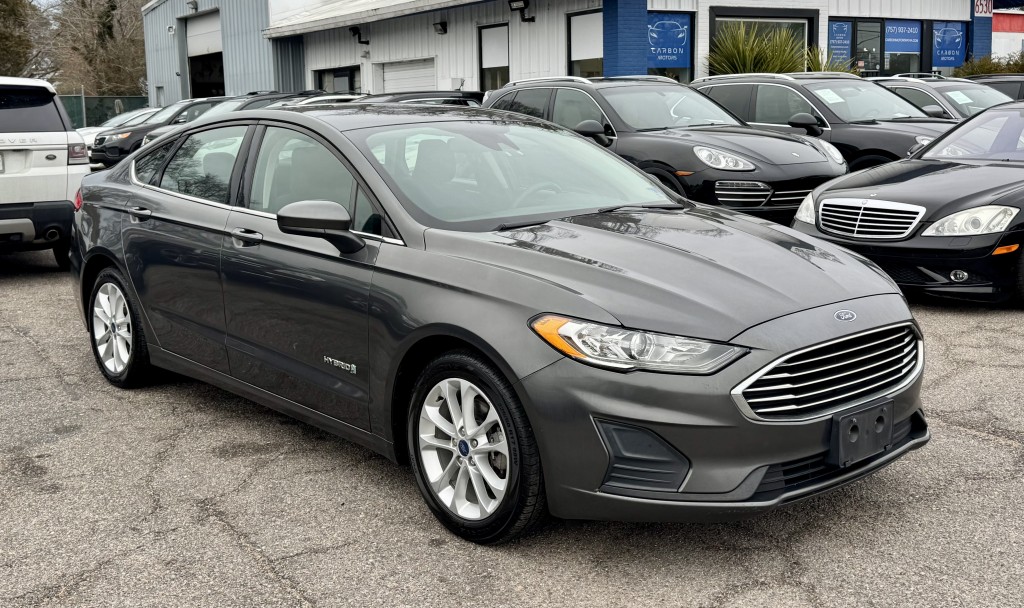 2019 Ford Fusion Hybrid SE