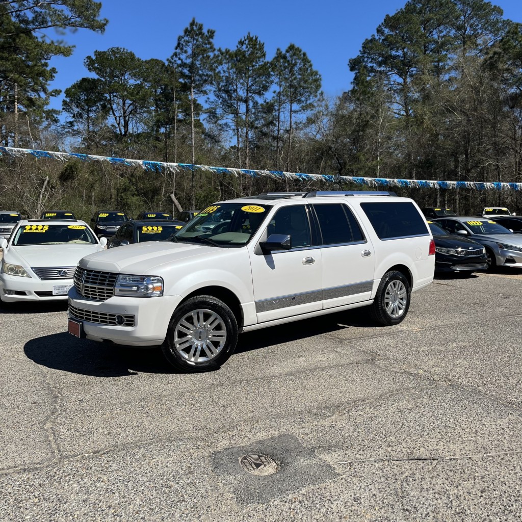 2011 Lincoln Navigator L