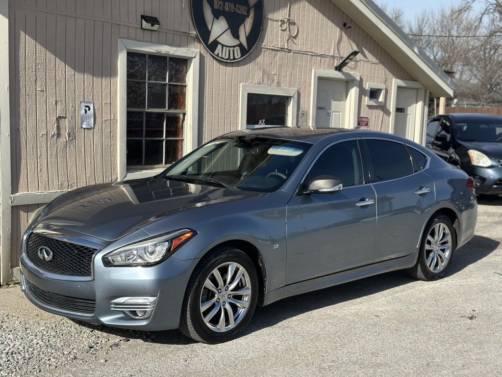 2018 Infiniti Q70
