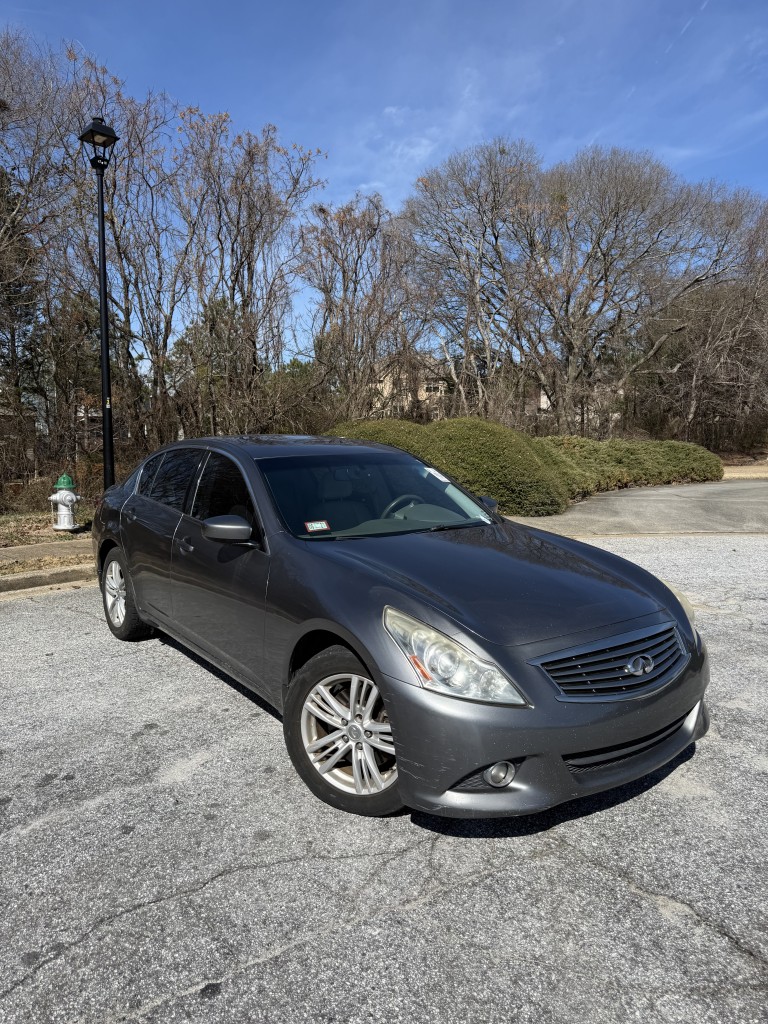2011 Infiniti G37